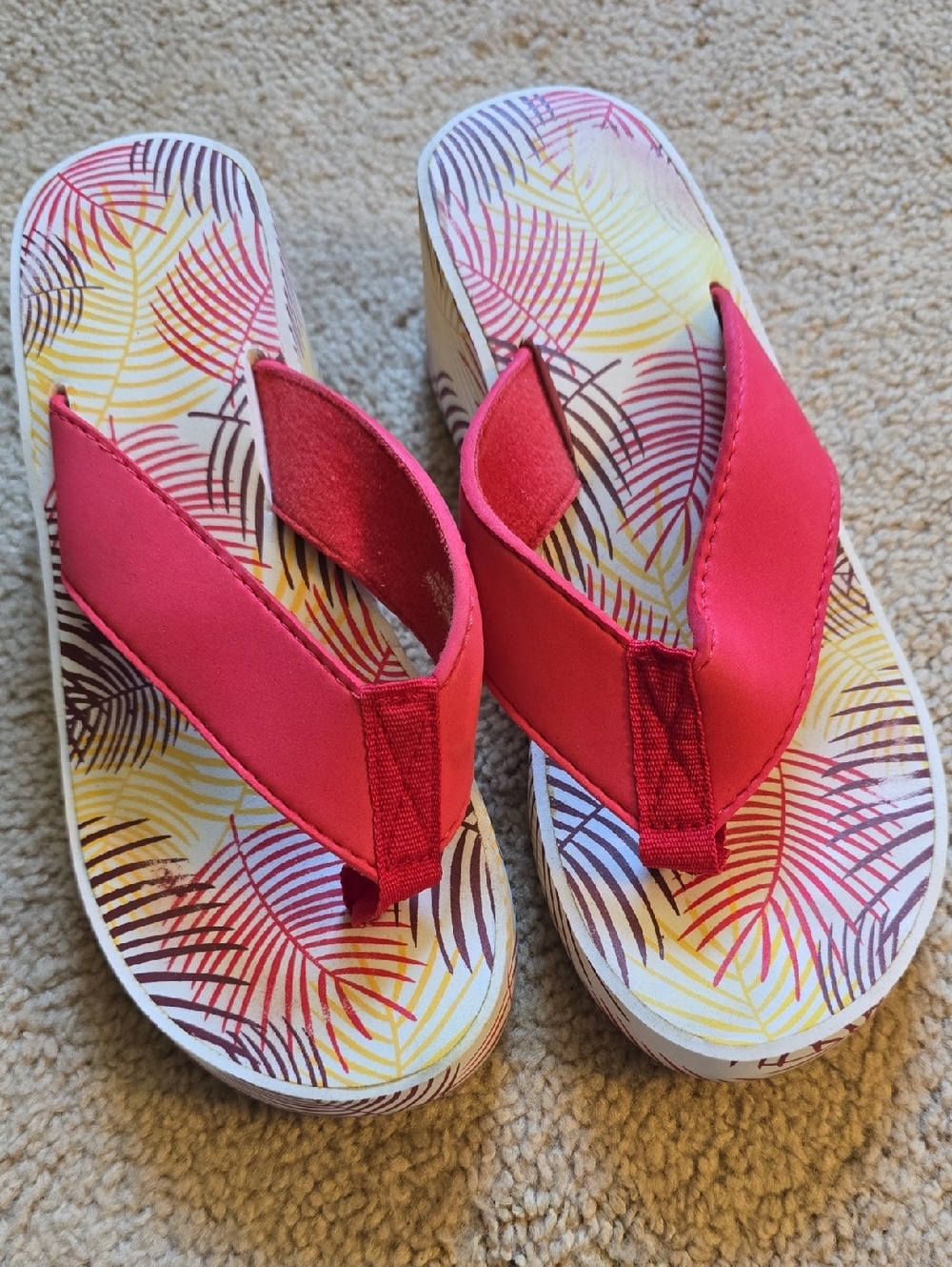 Girls' Pink Floral Print Foam Flip-Flop Sandals